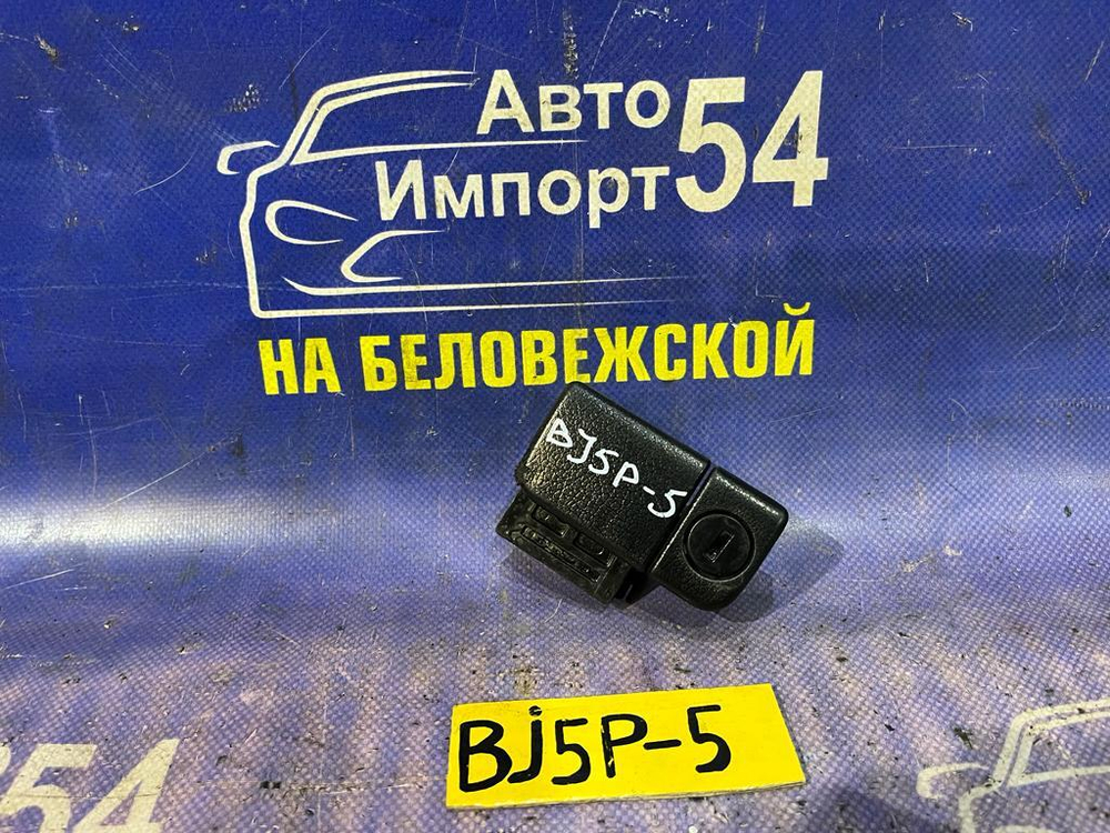 Бардачок пассажирский MAZDA FAMILIA 1999