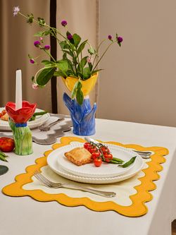 Салфетка под приборы с контрастным кантом горчичного цвета из коллекции Trendy Ruffles, 35х45 см