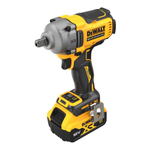 Аккумуляторный гайковерт DeWalt DCF892P2T ударный