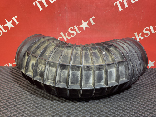 Патрубок воздушного фильтра 2018г