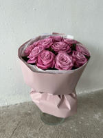 Букет из роз цвета нежной фуксии
