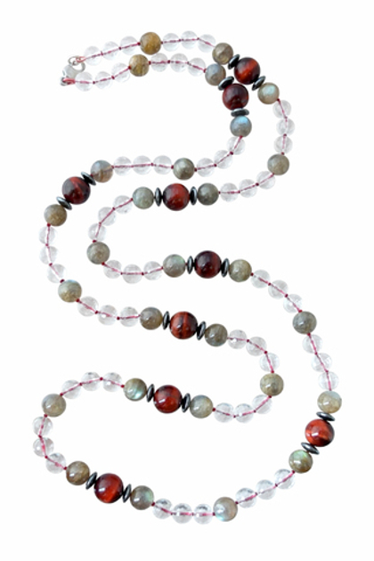 бусы из лабрадора и кварца