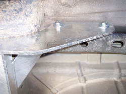 Фаркоп оцинкованный Galia F049A для Ford Focus I универсал 1998-2004(паспорт и сертификат в комплекте)(без электрики)