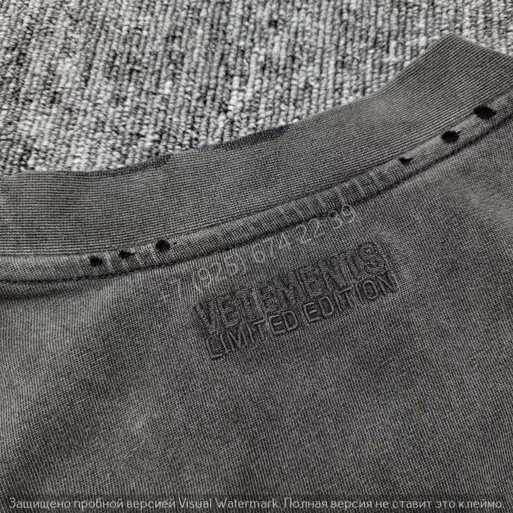 Футболка Vetements