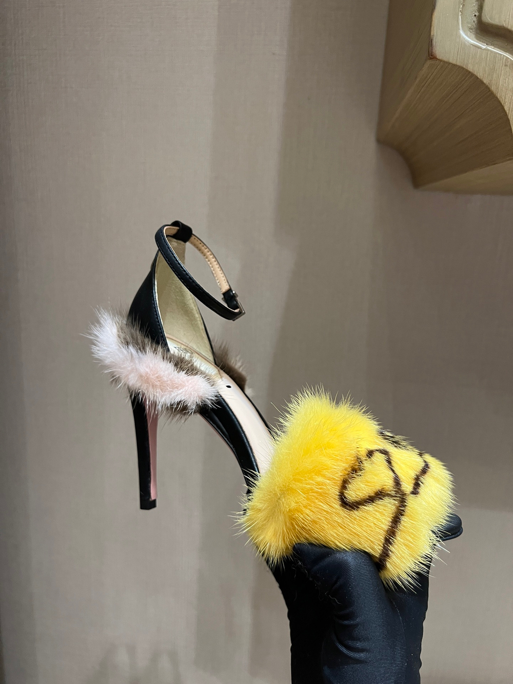 Fendi Pump