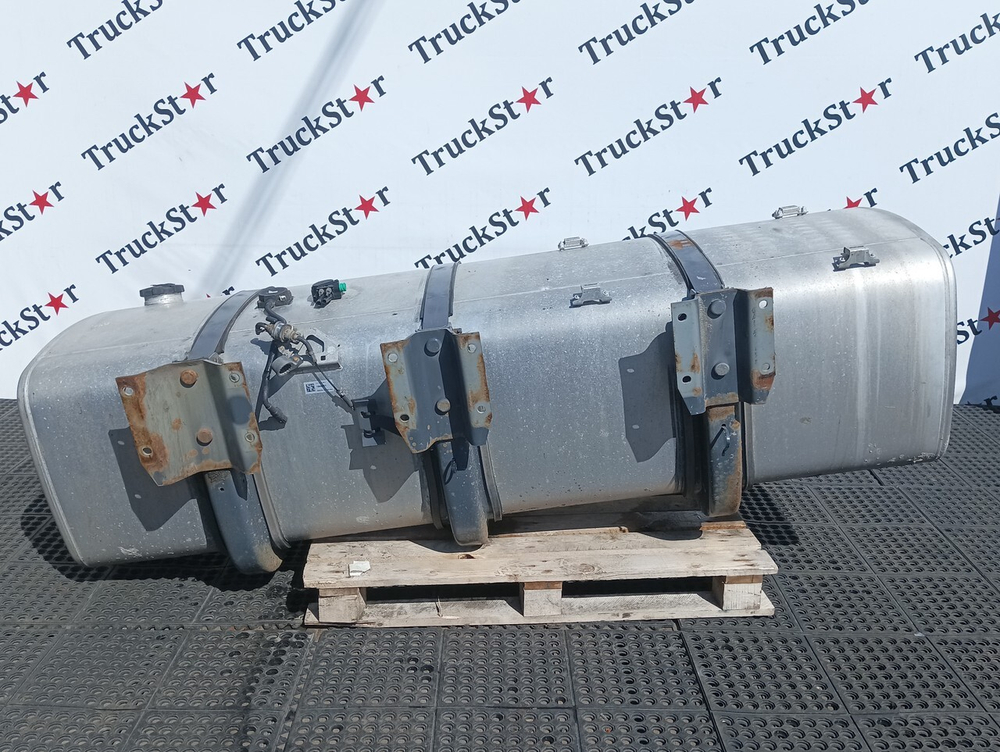 Бак топливный 845L 2019г.