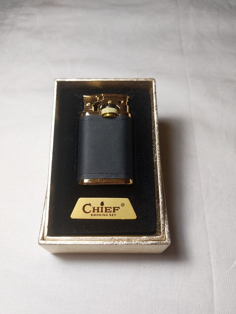 Зажигалка бензиновая кремниевая