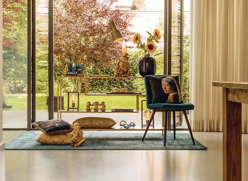 Подушка "Девушка с жемчужной сережкой"