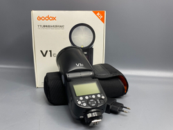 Godox V1C