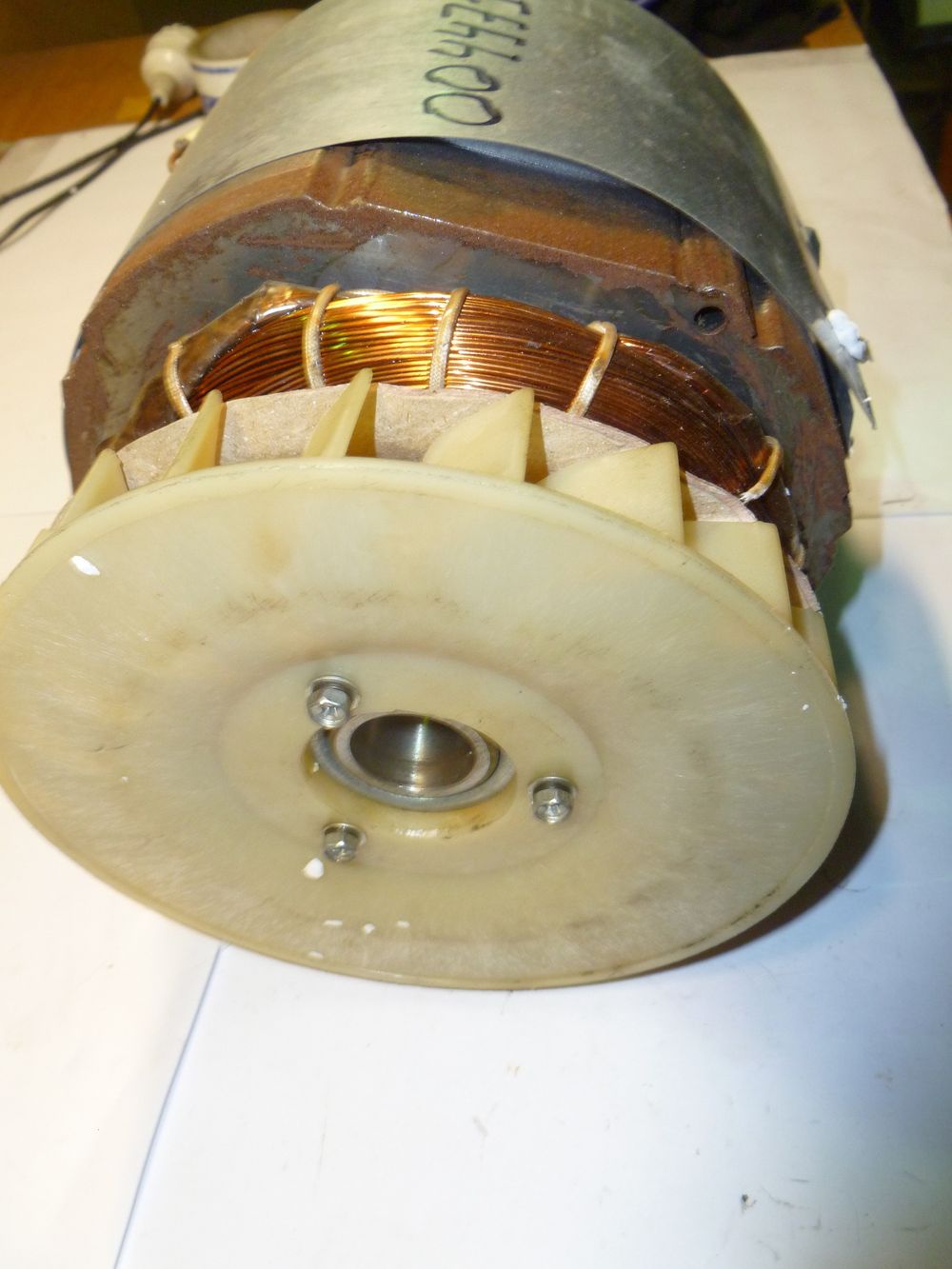 Генератор однофазный SDG 4000E/Alternator component, single phase