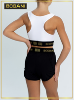 Спортивные шорты с разрезом для тренировок