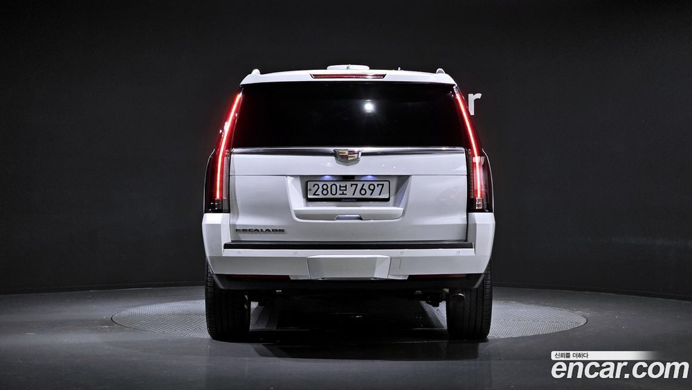 Cadillac Escalade 6.2 ESV (05.2020)