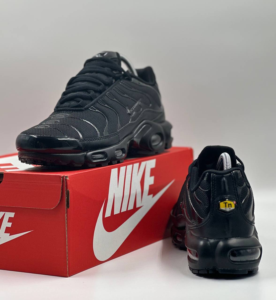 Кроссовки Nike Air Max TN Plus #291 (черн.)