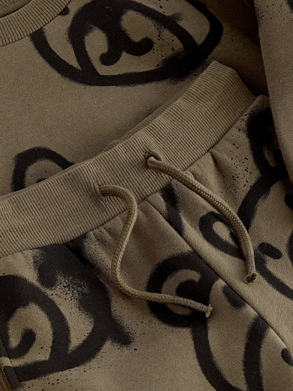 Лонгслив и джоггеры в комплекте для мальчика Next B17-053, Хаки