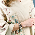 Браслет Fiore Luna на белом кожаном ремешке CB13598-27