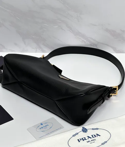 Сумка Prada Aimee черная