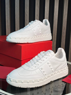 Кроссовки Valentino