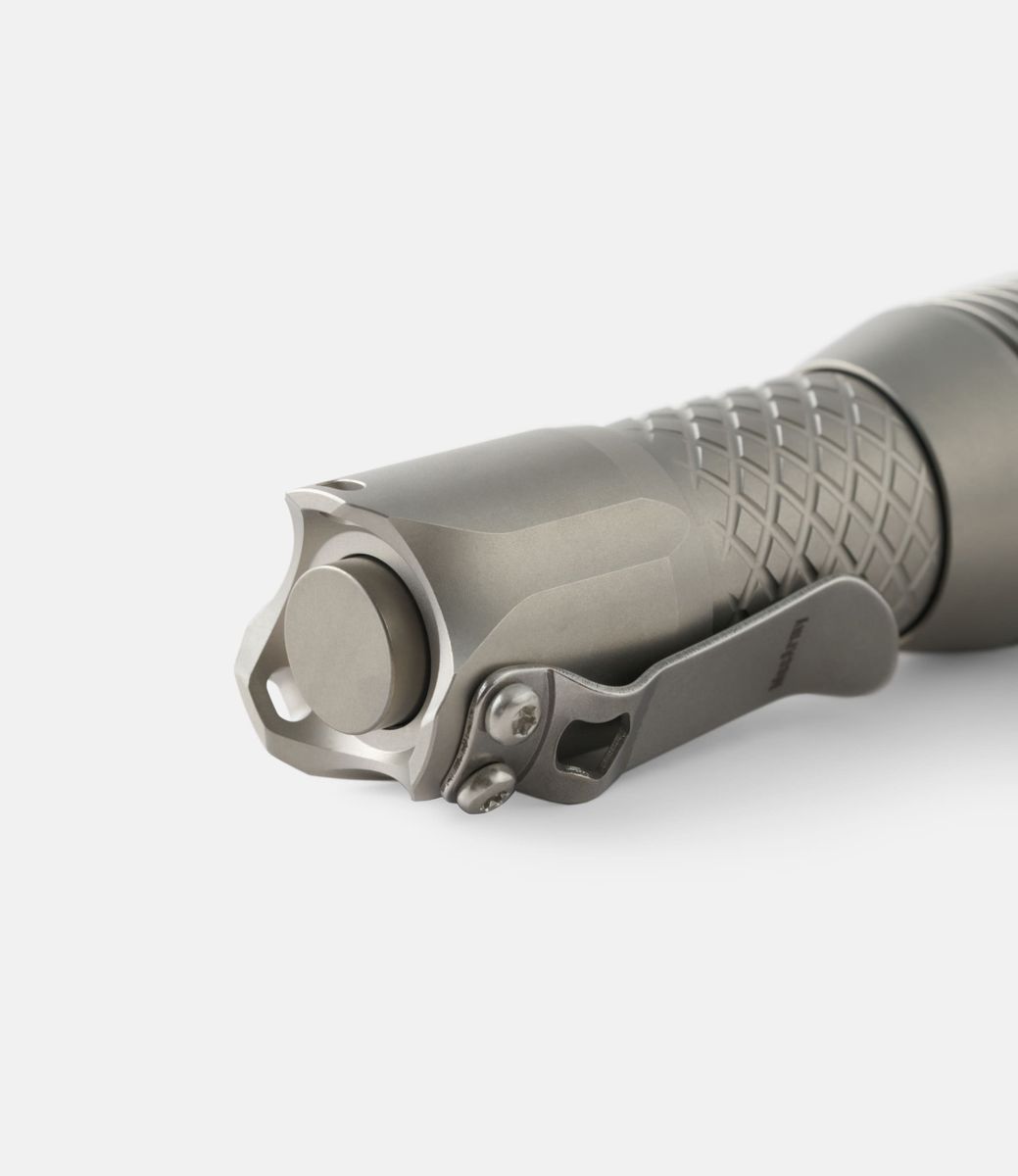 MecArmy PS16 Stonewashed — фонарик из стали