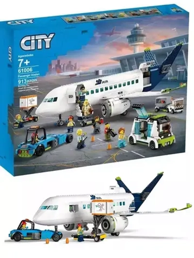 Конструктор Сити Пассажирский самолет 913 деталей