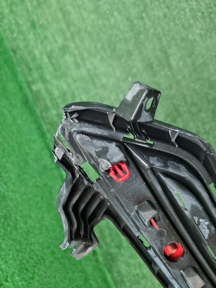 Накладка заднего бампера правая Kia Rio 4 X 20-нв