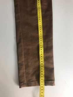 Брюки Massimo Dutti модного оттенка, маркировка 42, визуально на 48 размер