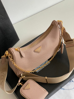 Prada Re-Edition 2005 Saffiano Bag