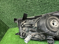 Фара правая Toyota Corolla E160 (12-16) галоген