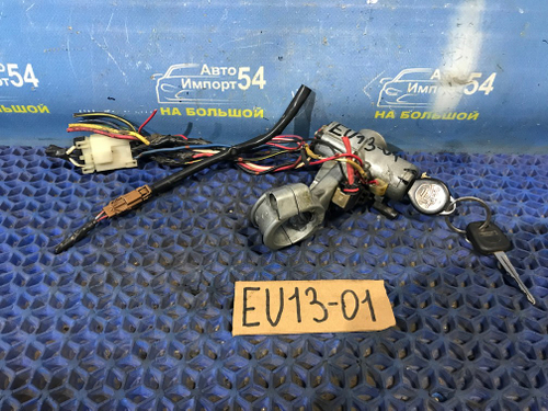Замок зажигания NISSAN BLUEBIRD 1993