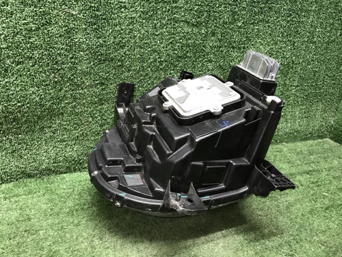 Фара правая Tank 300 (2021-н.в.) LED