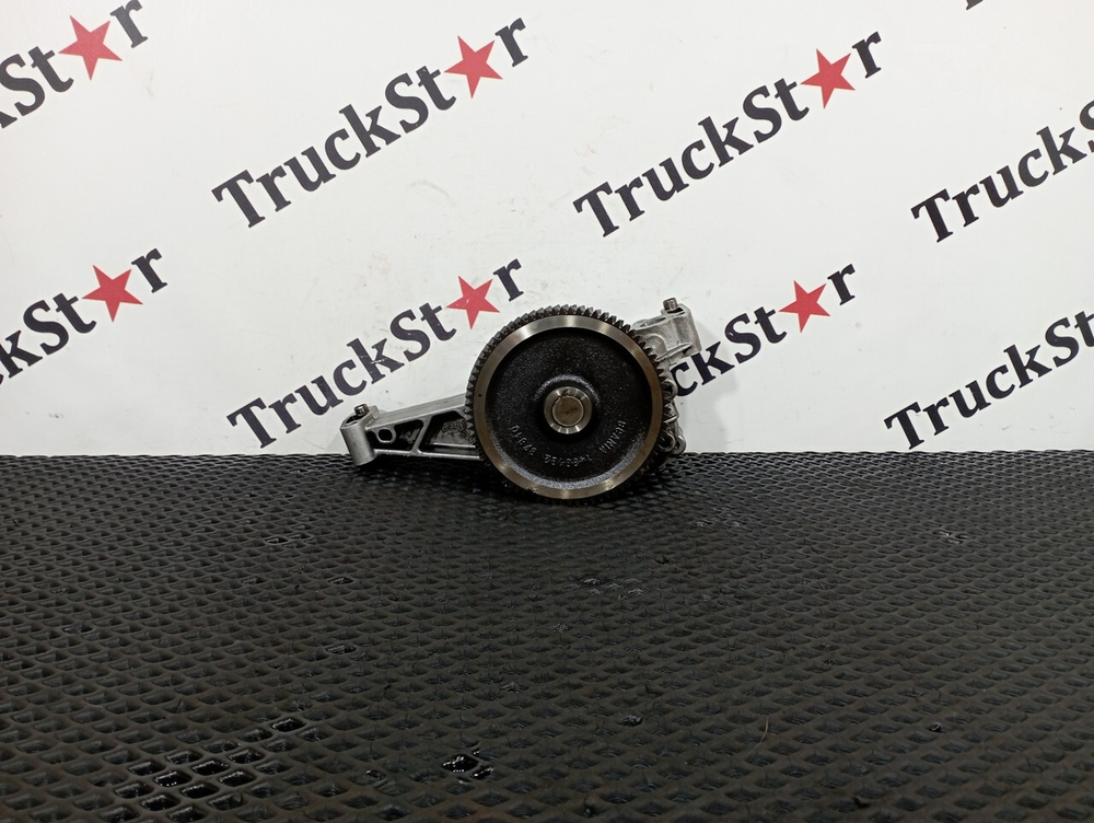 Насос масляный 2017г