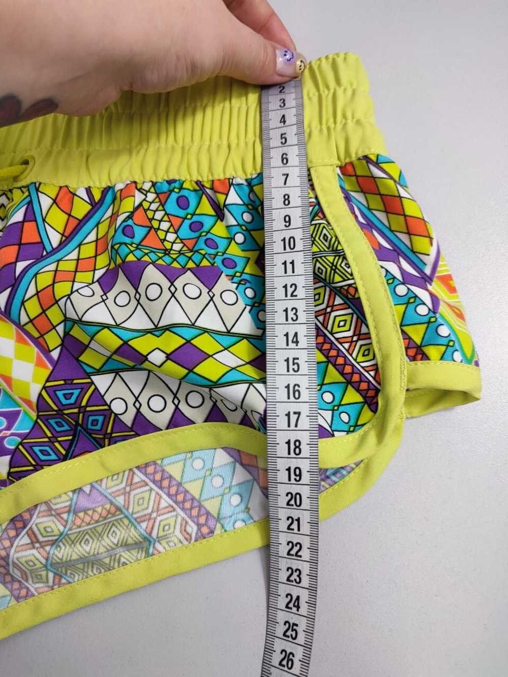 Шорты яркие на 10/11 лет