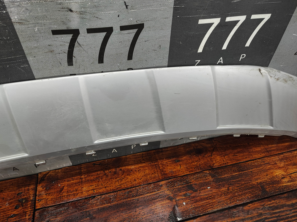 Накладка переднего бампера Volkswagen Tiguan 2 20-нв Б/У Оригинал 5NA807532C