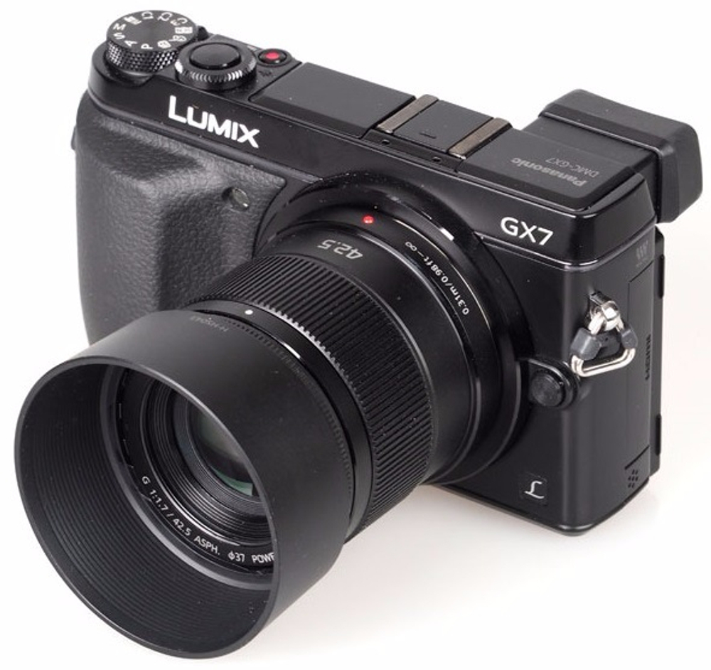Объектив Panasonic 42.5mm f/1.7 G Aspherical Power O.I.S. (H-HS043E), черный