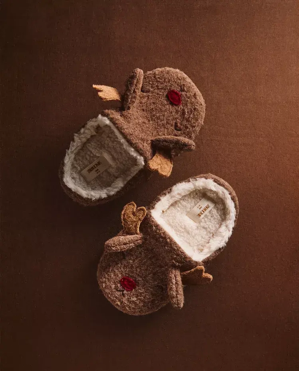 ZARA HOME УЮТНЫЕ ДЕТСКИЕ ТАПОЧКИ С ИЗОБРАЖЕНИЕМ "ОЛЕНЯ", КОРИЧНЕВЫЙ