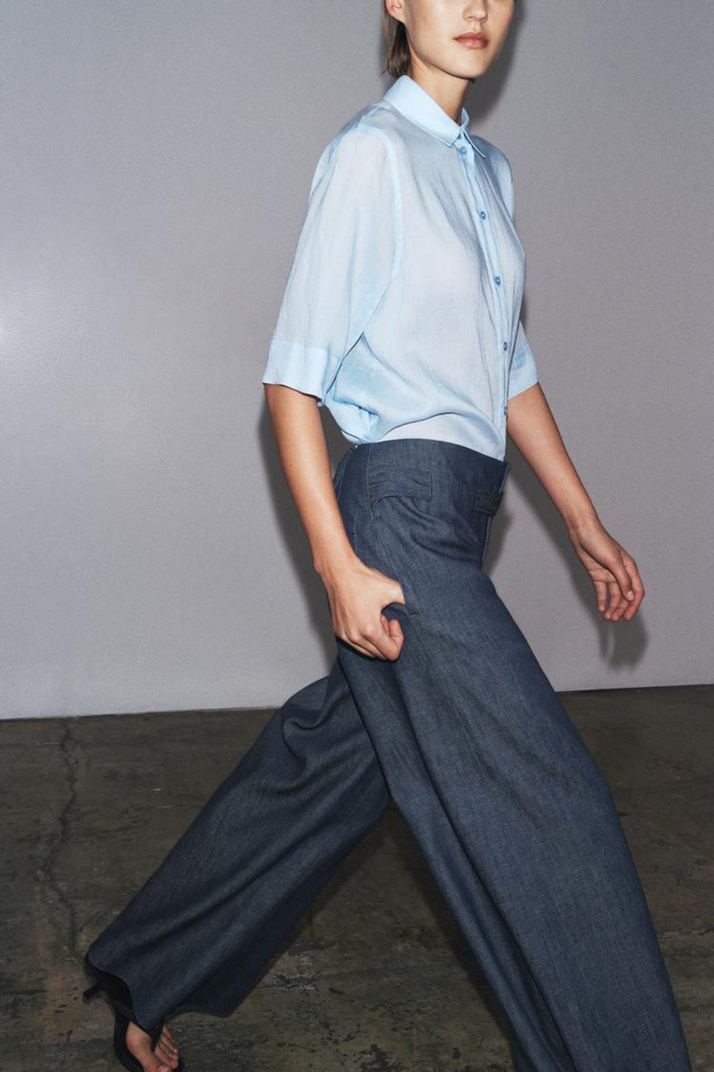 ZARA РУБАШКА ИЗ СМЕСОВОЙ ТКАНИ РАМИ ZW, ГОЛУБОЙ