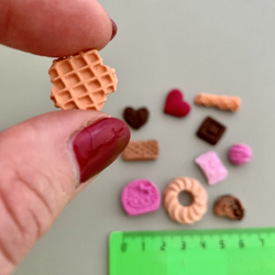 Молд силиконовый для лепки сладостей для ватной игрушки и кукол "Hello Kitty" диаметр 9 см/ Форма для полимерной глины "сладости, печенье, китти, имбирный человечек"