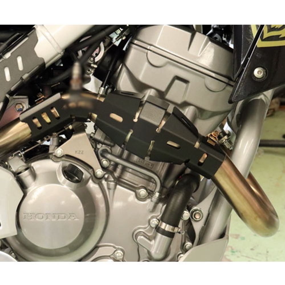 MANIFOLD GUARD for FMF Megabomb header