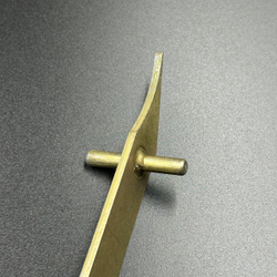 Инструмент для удаления камней из решетки с ключом на 10