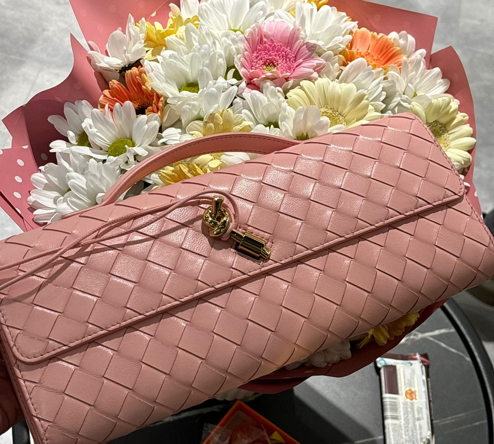 Клатч Bottega Veneta