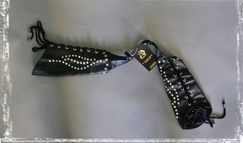 Нарукавники на шнуровке (Цвет: черный)