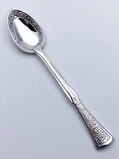 Ложка из серебра /Частичное чернение