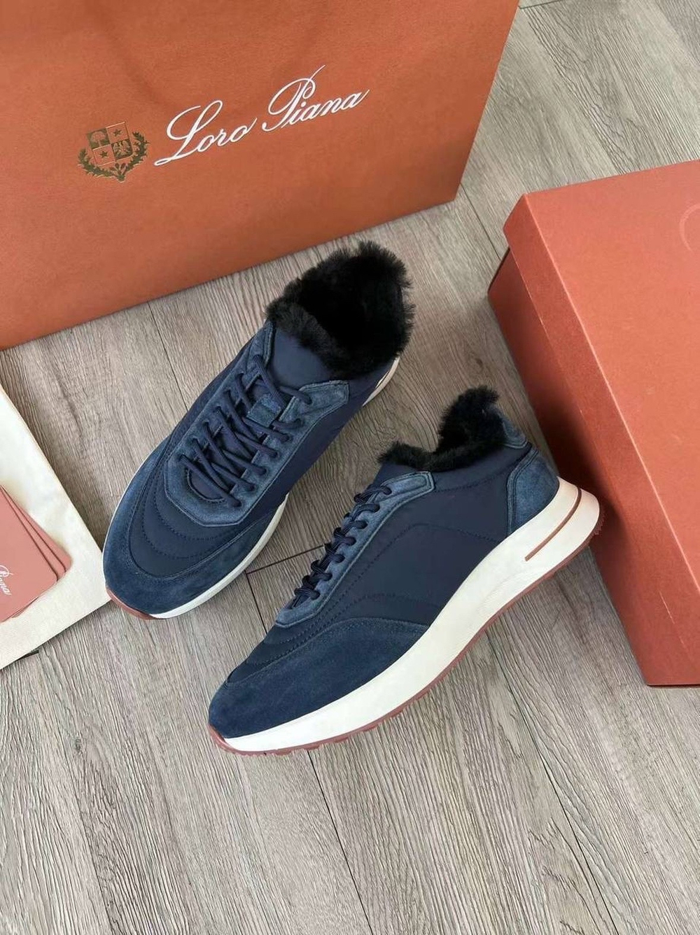 Зимние кроссовки Loro Piana Week End Walk