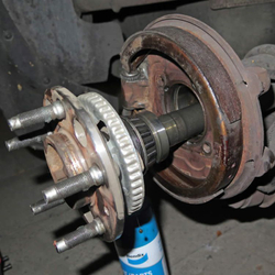 Замена ступичного подшипника УАЗ Патриот