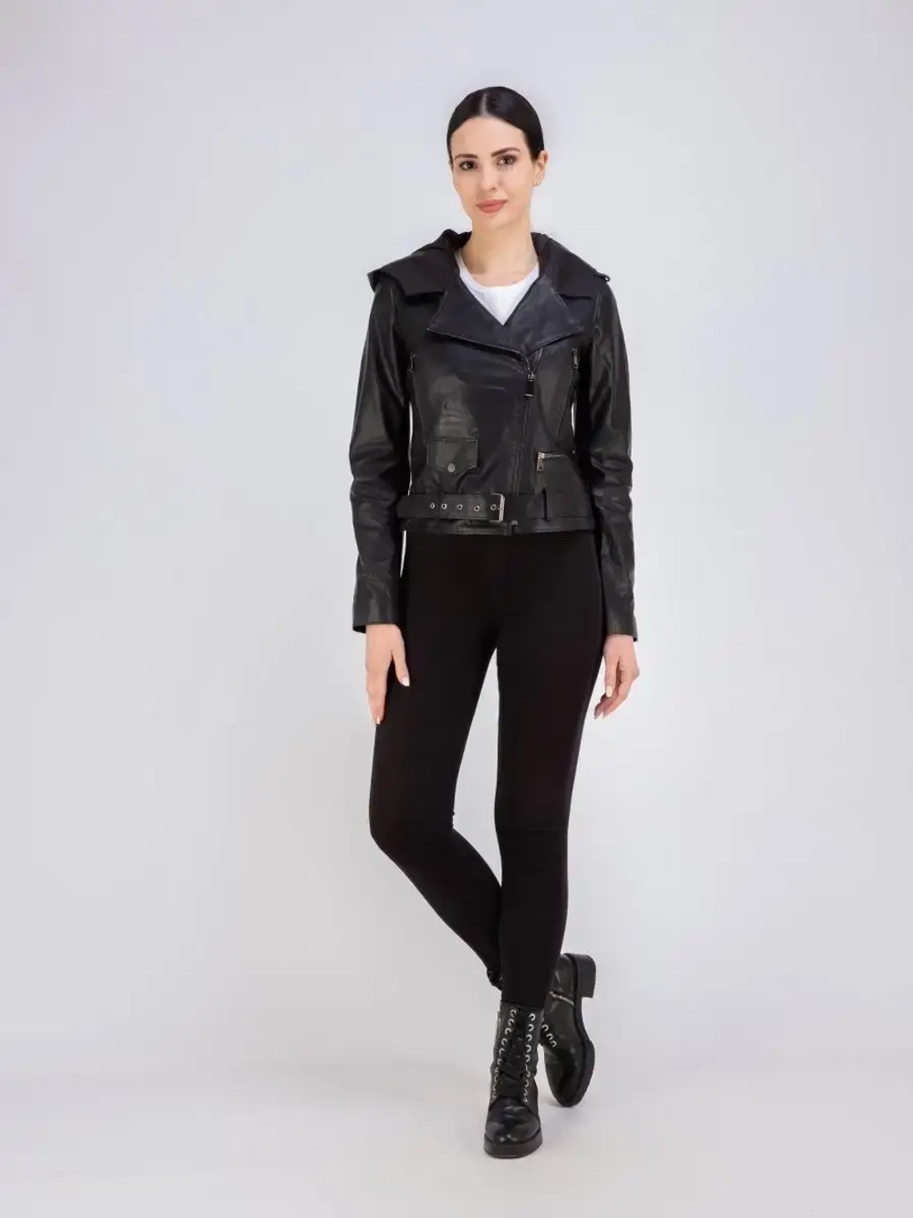 Куртка женская из натуральной кожи с капюшоном Турция