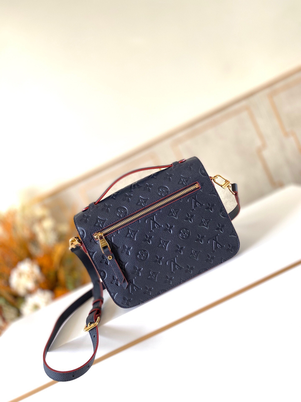 Louis Vuitton Pochette Metis