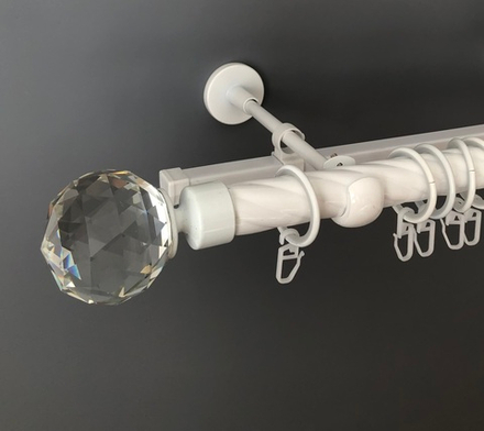 Карниз кованый витой "Ост Шар с огранкой" d25 мм двухрядный со второй направляющей, цвет белый