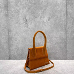 Jacquemus Le Grand Chiquito 22 cm