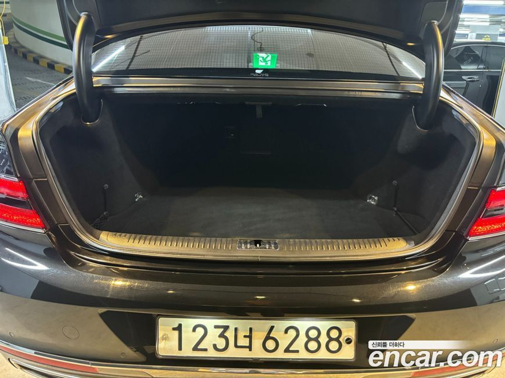 Genesis G90 3.8 AWD (09.2019)