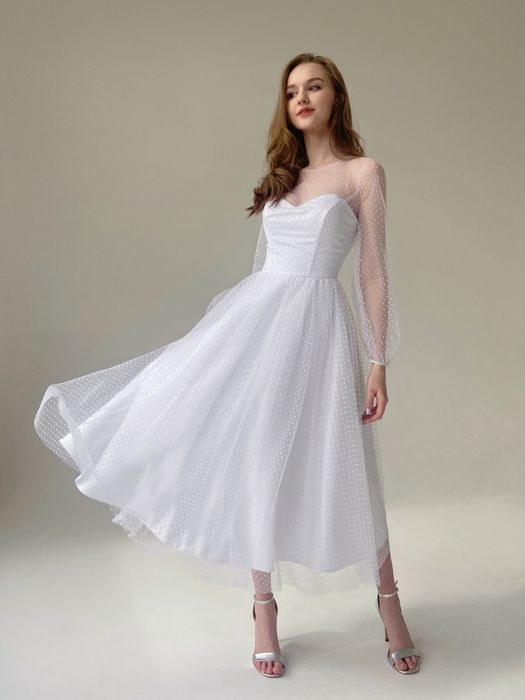 Свадебное платье с объемными рукавами из фатина (белый)
