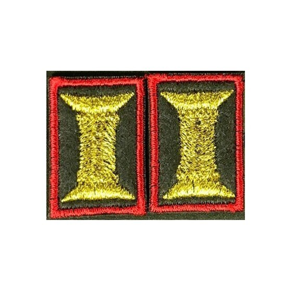 Петличные эмблемы офицерского корпуса ВС РФ красные